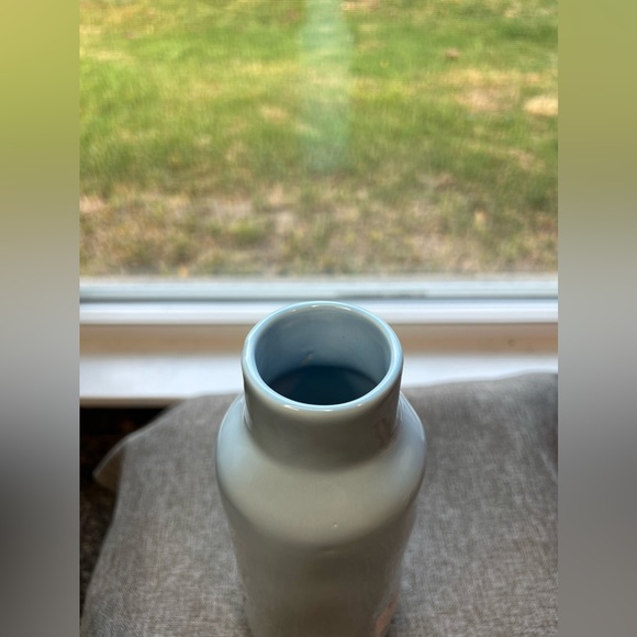 Rae Dunn Peace on Earth Vase - Picture 2 of 3